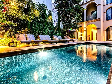 Luxury resort in Girona .
